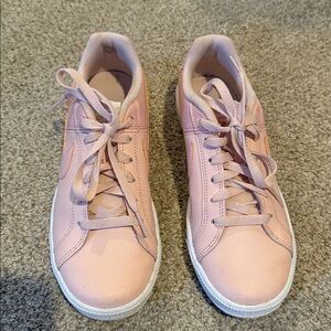 Nike Pink Women's Sneakers